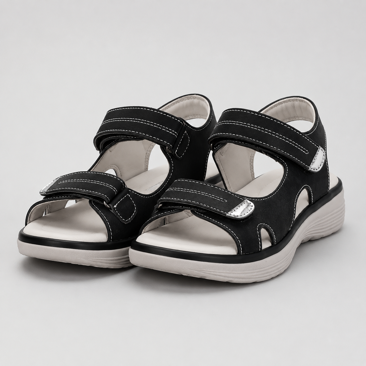 Sport-Sandalen mit verstellbaren Riemen - Oben