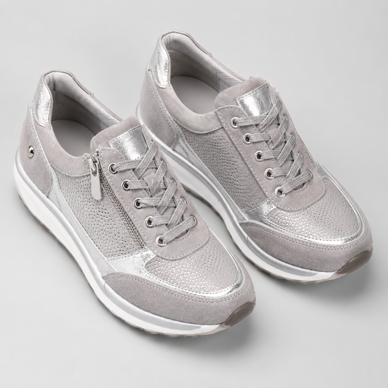 Sneaker mit Metallic-Reißverschlussdetail - Seite