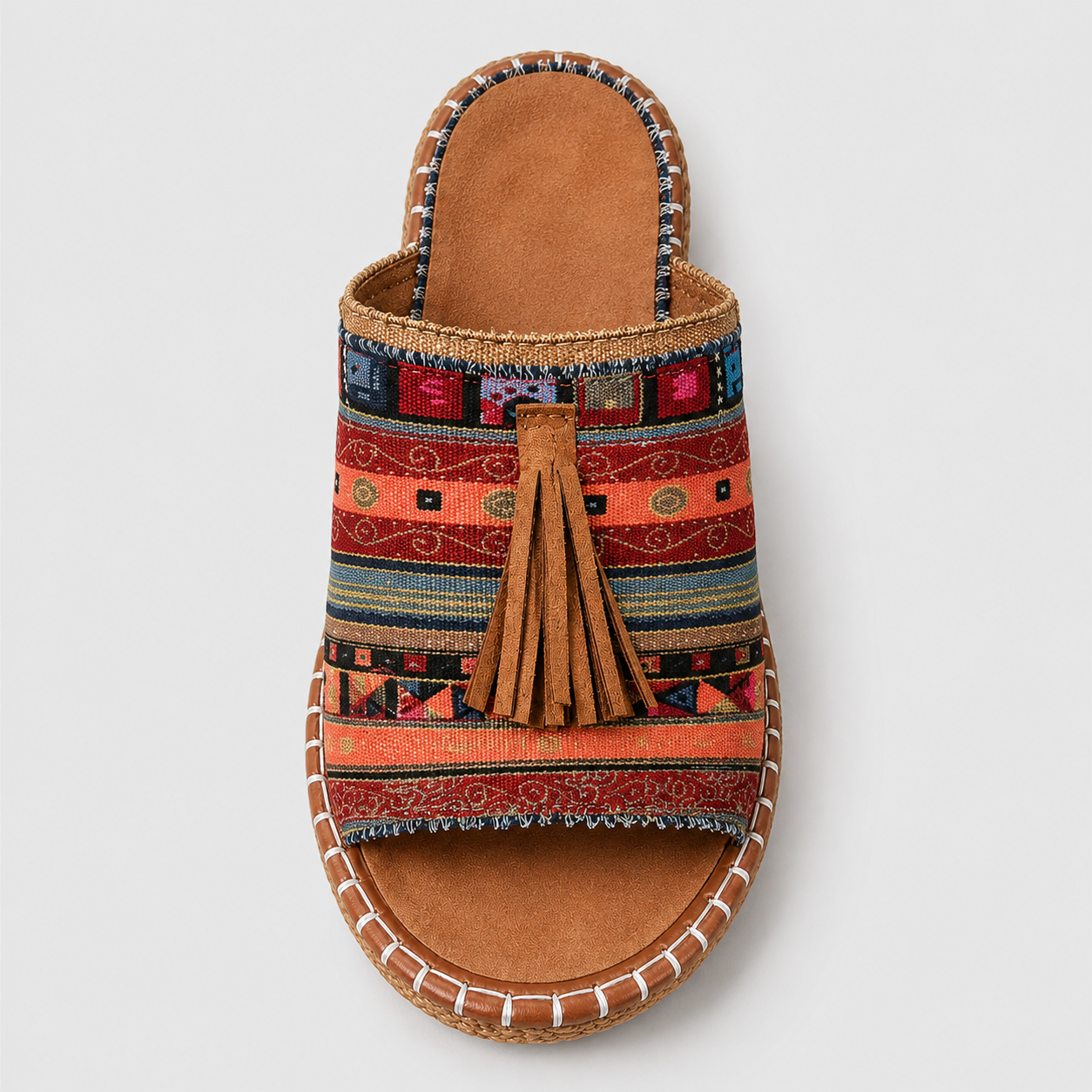 Boho-Pantoletten mit Quasten - Seite